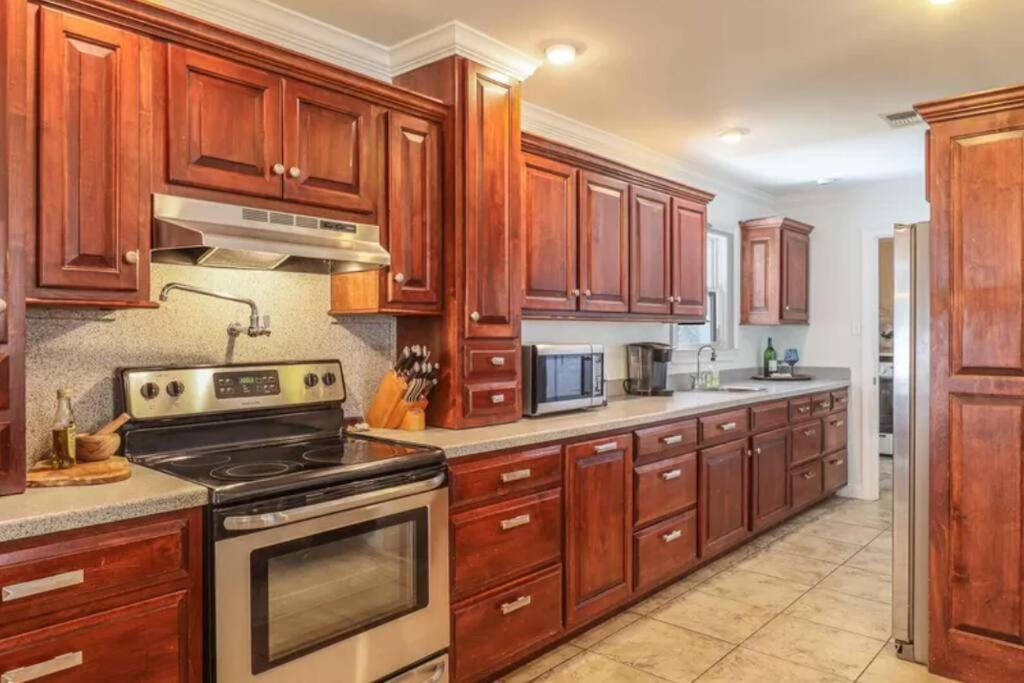 4/3 Home Centrally Located, Beach, Casino, Airport, Dining, Golfing, Shopping, Entertainment Gulfport Exterior foto