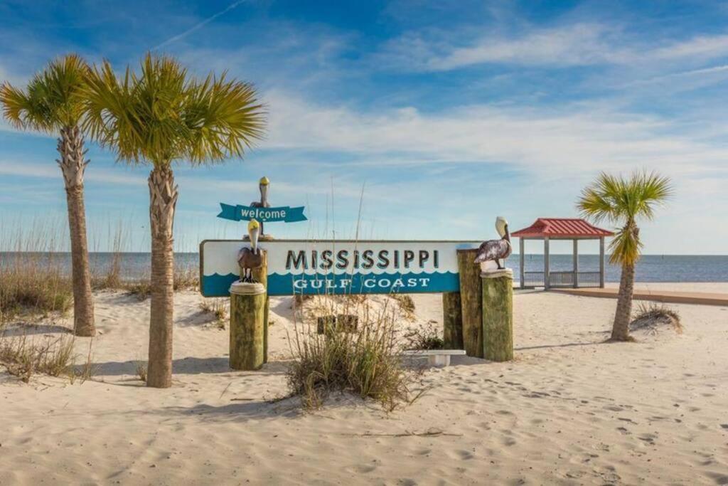 4/3 Home Centrally Located, Beach, Casino, Airport, Dining, Golfing, Shopping, Entertainment Gulfport Exterior foto